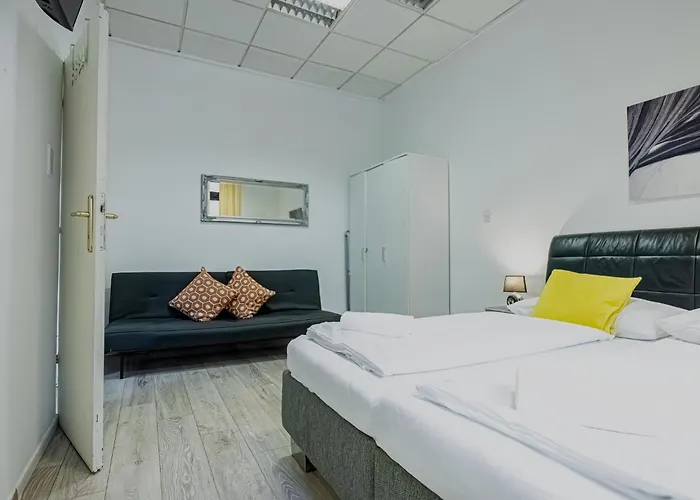 Bright 1br Apt, Prime Location & Wifi