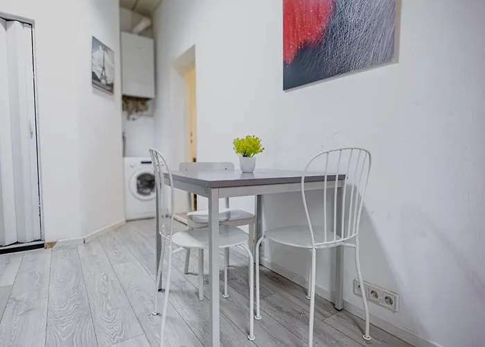 Apartamento Bright 1br Apt, Prime Location & Wifi