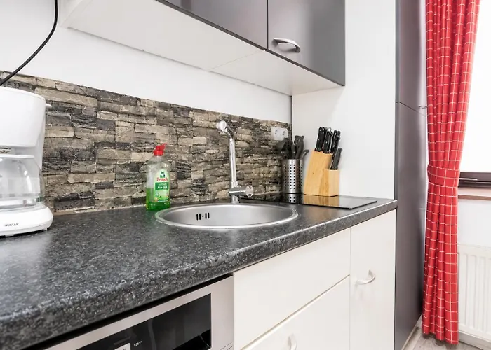 Bright 1br Apt, Prime Location & Wifi Apartment